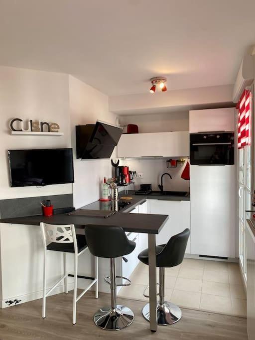 Suite Cartier Near Disneyland Paris Serris Bagian luar foto