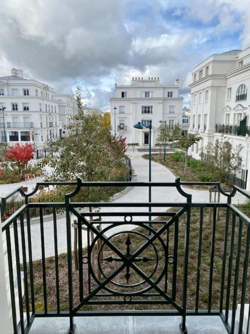 Suite Cartier Near Disneyland Paris Serris Bagian luar foto